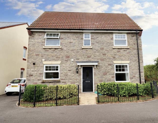 House Share Main Photo