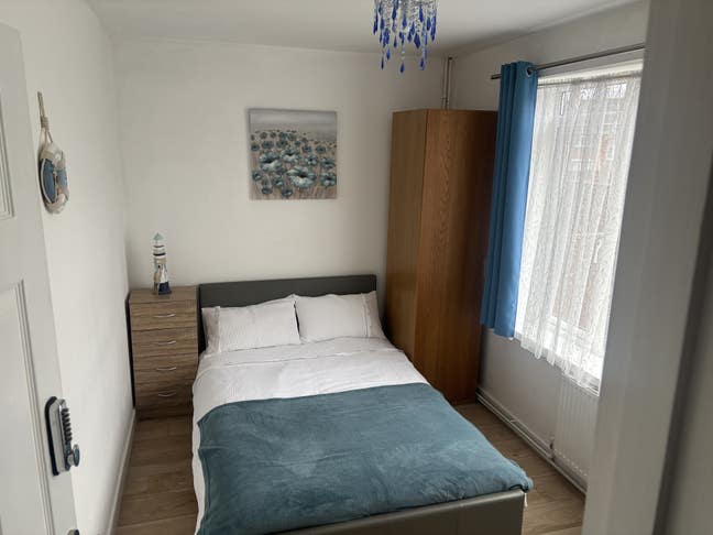 Furnished Double Room All Bills &C.Tax Included Main Photo