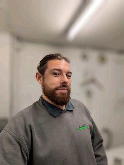 38y.o. male, social yet respectful & responsible Main Photo