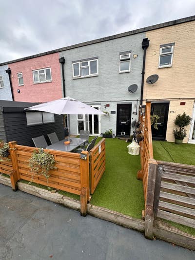 Single bedroom available to rent - Jan 31st 2025  Main Photo