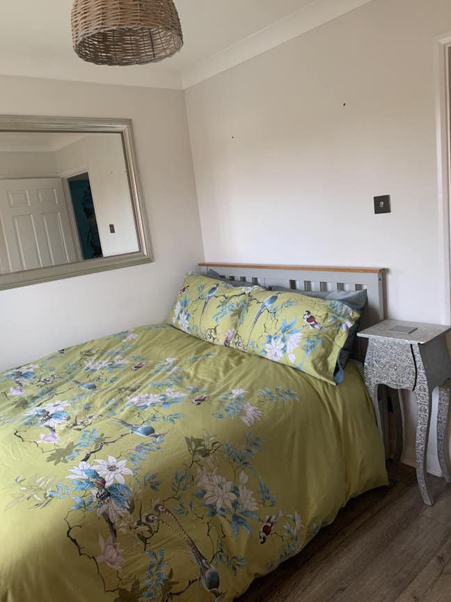 Double Bedroom in Clayhall Main Photo