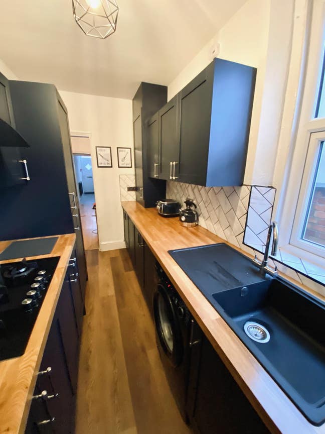 Large room close to DMU/LRI and centre  Main Photo