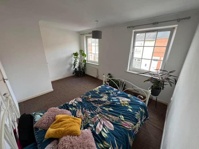 Room for Rent September Only Main Photo