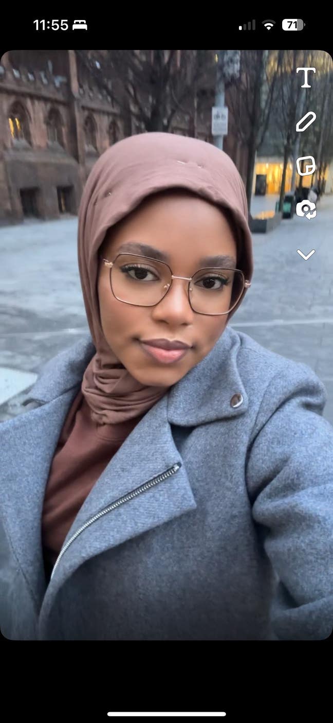 24 year old Female seeks a double room Main Photo