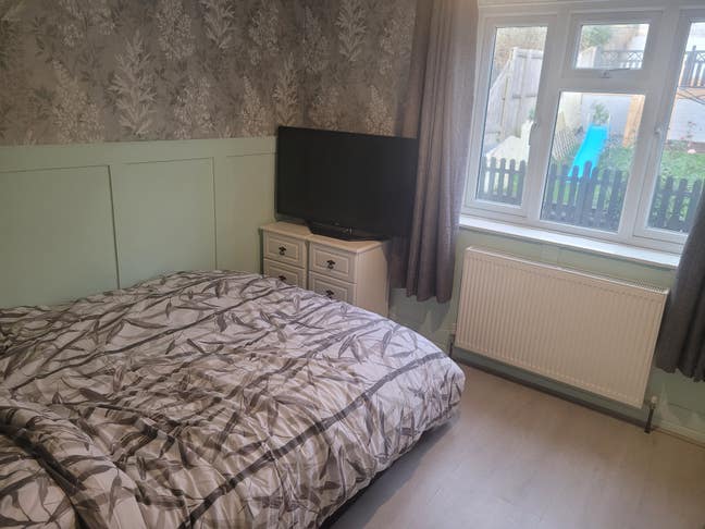 Small double bedroom for rent  Main Photo