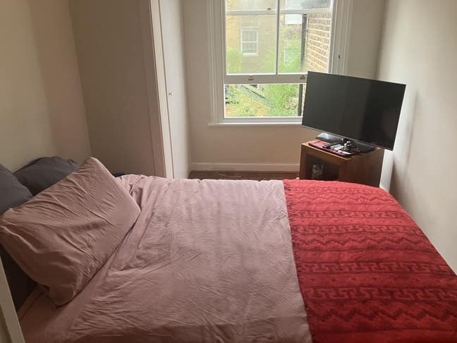 Lovely Double available in West Hampstead  -Zone 2 Main Photo