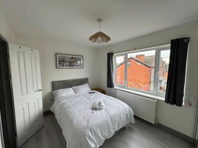 Two Bed House - Both Rooms En-suites  Main Photo