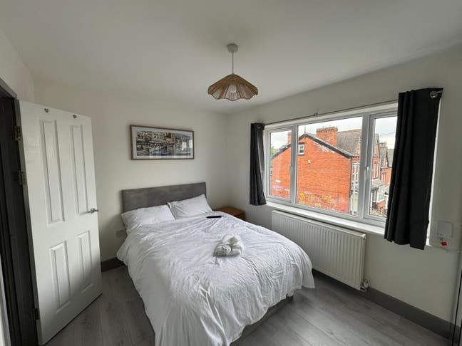 Two Bed House - Both Rooms En-suites  Main Photo