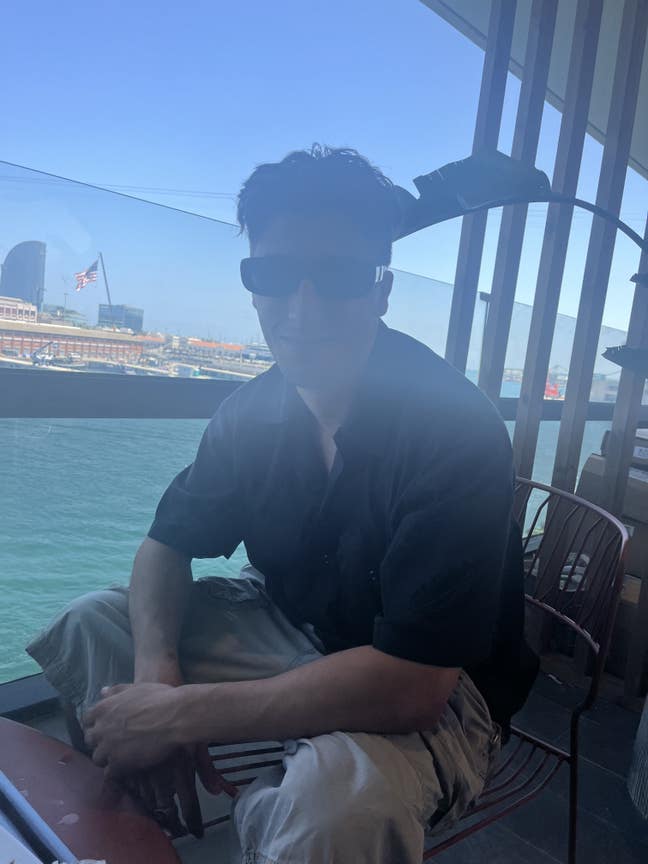 Looking for a room in London  Main Photo