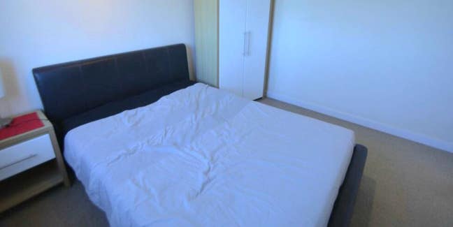 !!!Double bedrooms available now in Winchester!!! Main Photo