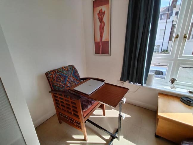 Cosy and Sunny room to rent in Hackney. Main Photo
