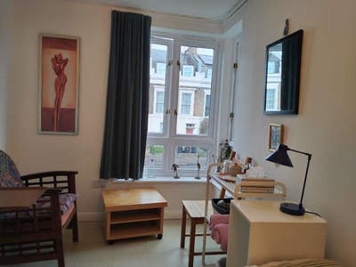 Cosy and Sunny room to rent in Dalston. Main Photo