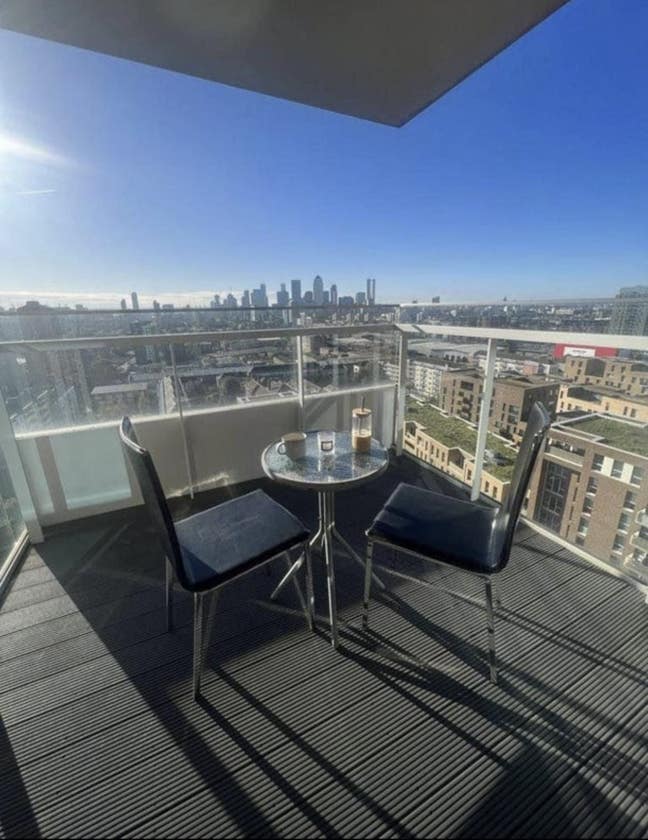 Still available - Double room - Amazing views  Main Photo