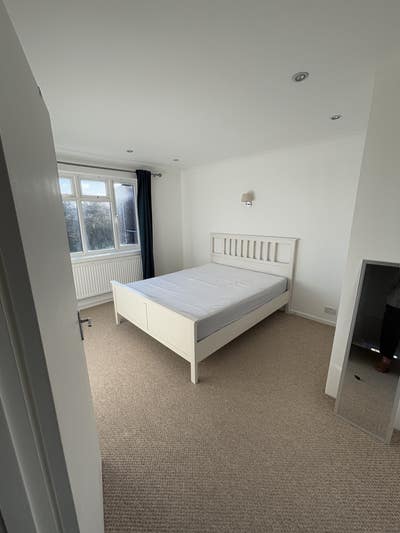 King Size room to rent  Main Photo