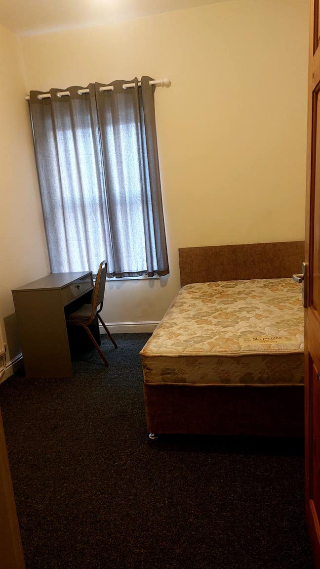 Room available  Main Photo