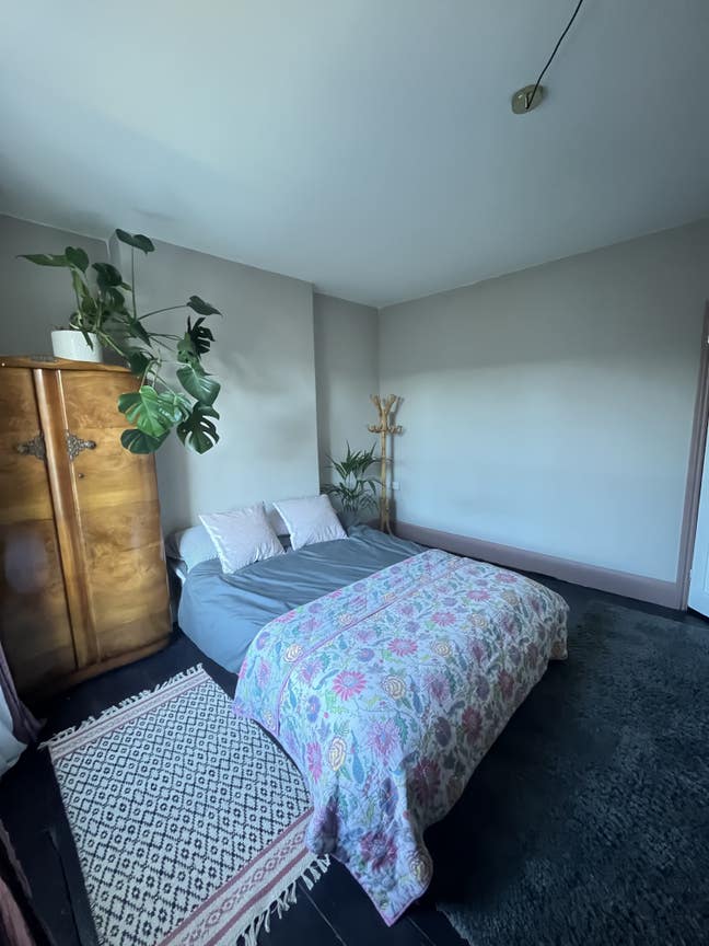 Very large double room in central Cambridge  Main Photo