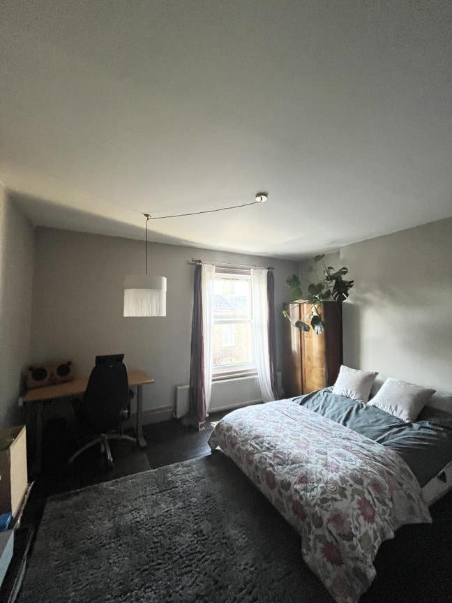 Very large, double room in central Cambridge  Main Photo