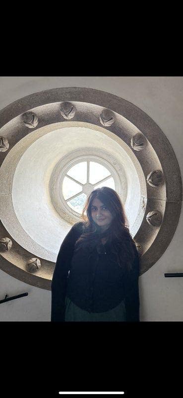 Professional Female seeks a single/double ensuite  Main Photo