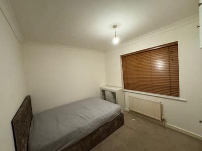 Room for rent  Main Photo