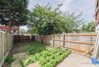 Large double Stratford 15min walk garden+parking Main Photo