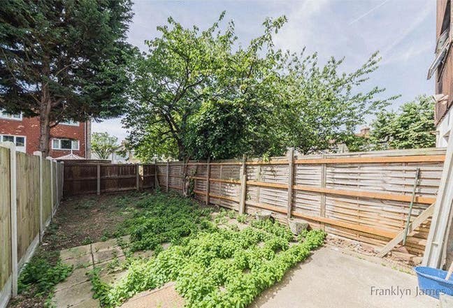 Large room Stratford 15min walk garden+parking Main Photo