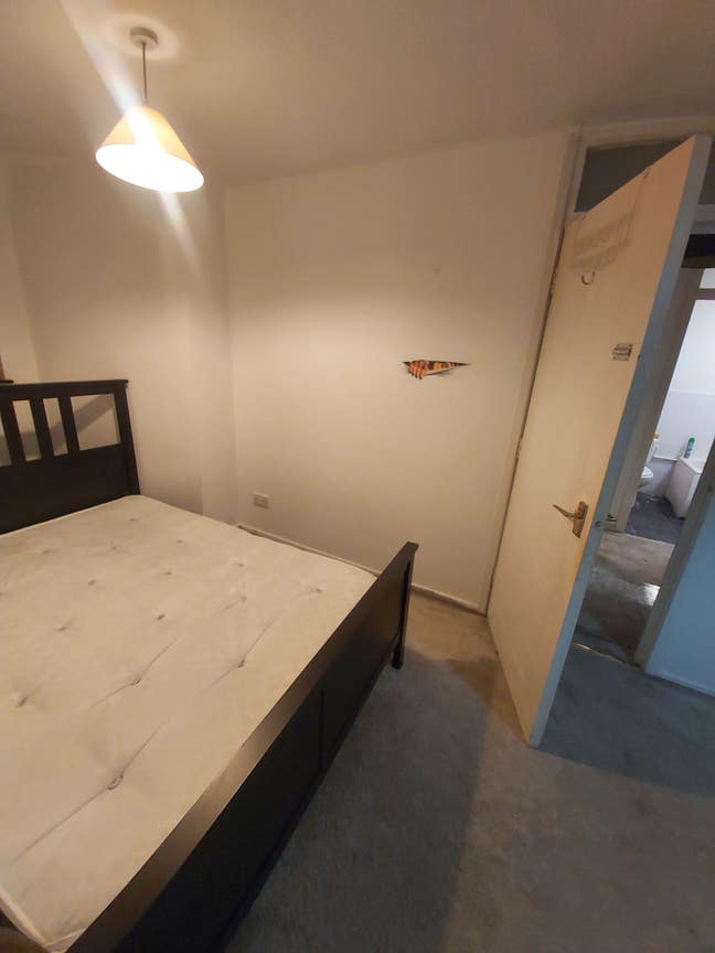 Twin double room in the heart of grays Main Photo