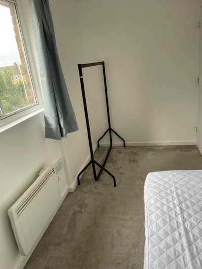 Double Room Harlow No Fees Inclusive Available Oct Main Photo
