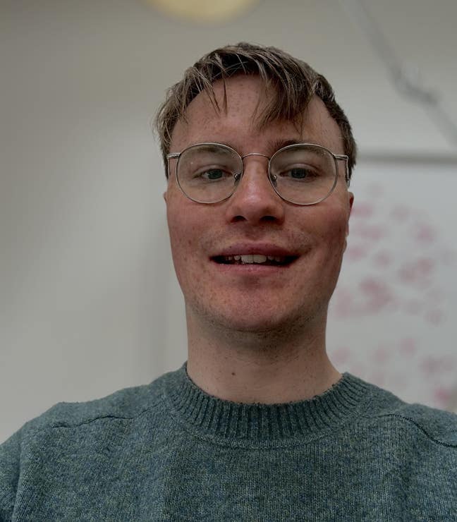 Teacher looking for a place to live  Main Photo