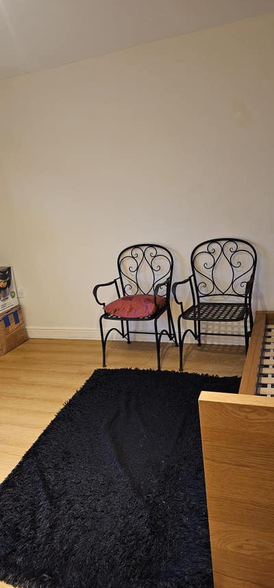 Looking for a flatmate male or female  Main Photo