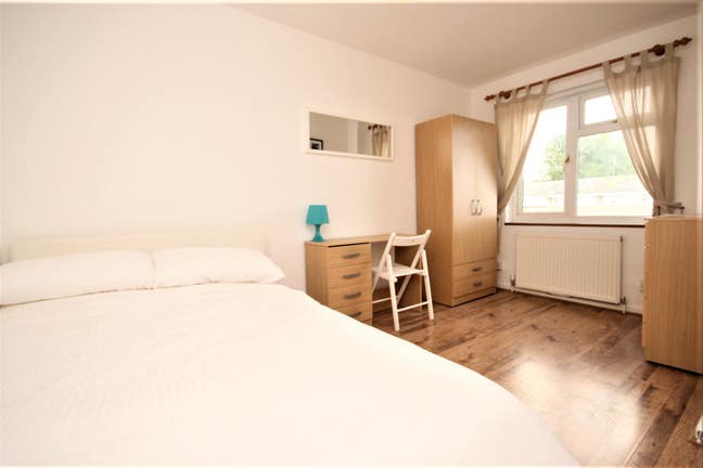 ⭐️  Good Size Double Room  - Belstedes SS15 ⭐️   Main Photo