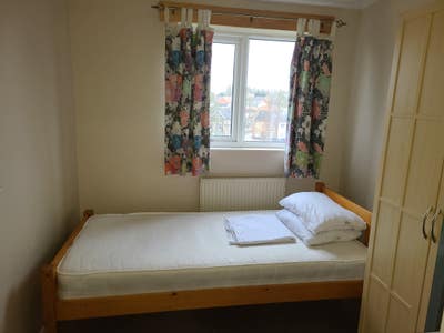 Single Room for Rent Main Photo