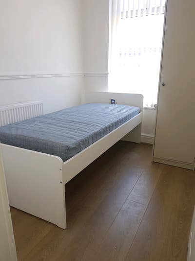 Low Deposit Option!-L4 Superb Single Room Main Photo