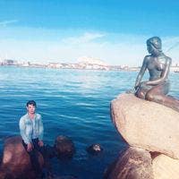 I am a professional male aged 31. I am lookin... Main Photo
