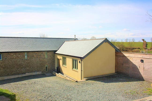 House Share/Room to Rent in modern Barn Conversion Main Photo