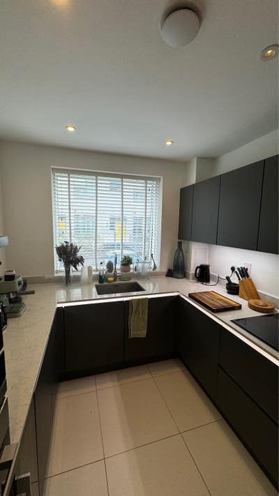 🍭 Lovely Ensuite and double in a Modern house  Main Photo