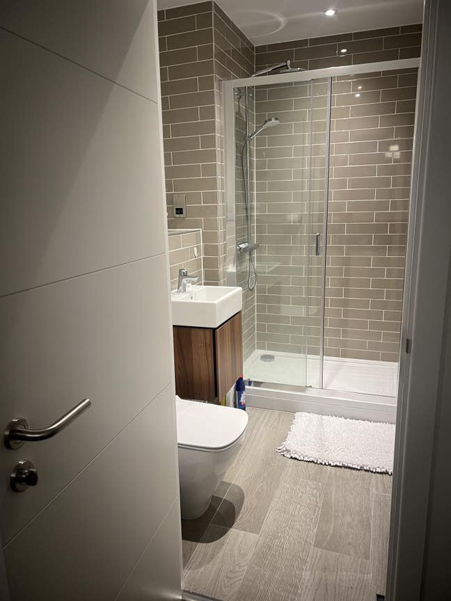 En-suite Double Rm in City Centre B4 Main Photo