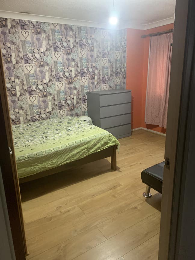 Double bedroom for rent Main Photo