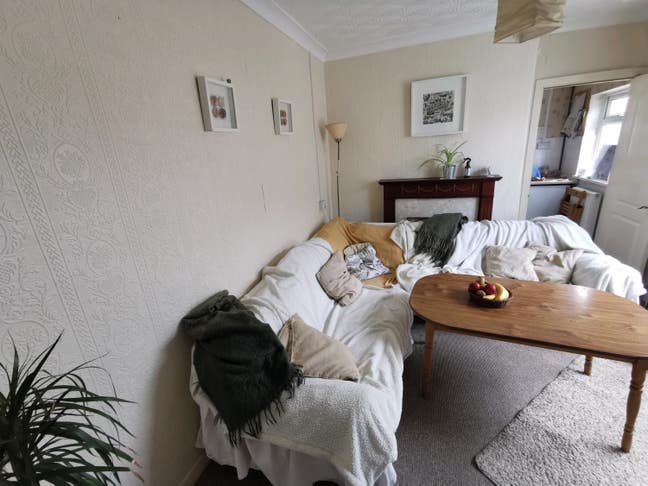  5 bed student house avail July  Main Photo