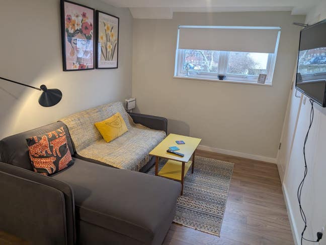 One bedroom maisonette Main Photo