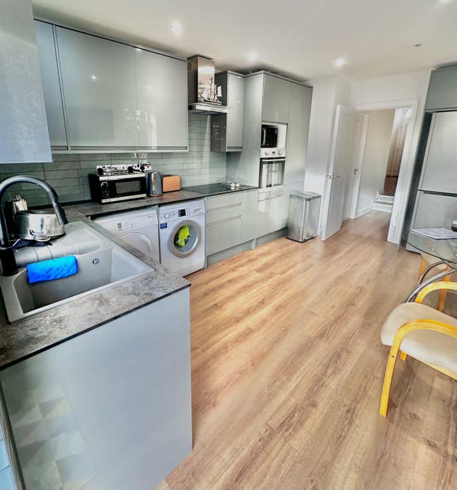 2 Luxurious Double Room for Rent Branksome BH14  Main Photo