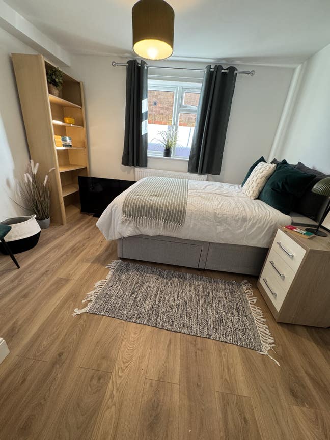 Newly Refurbished, Graduate Houseshare Main Photo