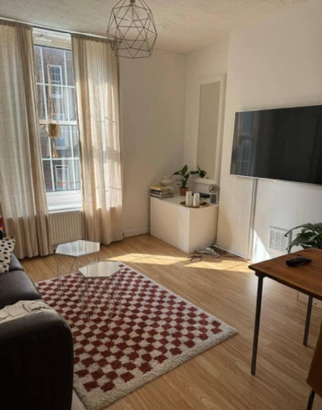 Spacious doubleroom in 2bed flat(5 weeks/flexible) Main Photo