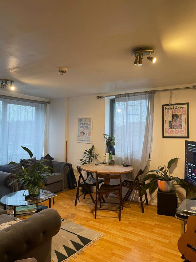 Double bed room in a cozy flat. Main Photo