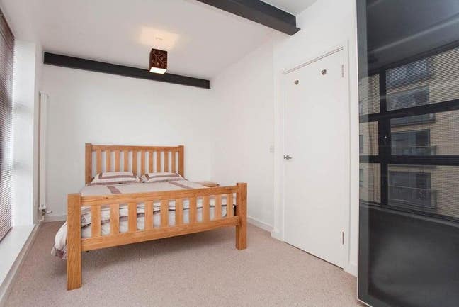 Large bedroom in flat close to Stratford station.  Main Photo