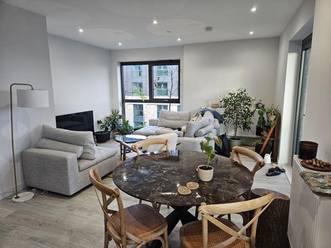 Short-Term Double Room in Woodberry Down Main Photo
