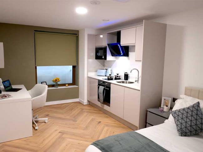 New Studio Apartment  - Vista Square  Main Photo