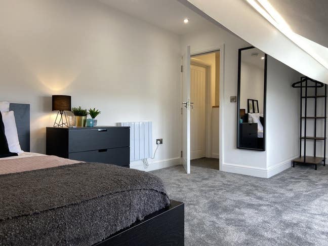 Stunning Double Room  -  Scarborough 39ABC Main Photo