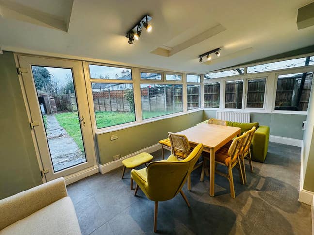 Newly Refurbished 4 bed House with Garden!!! Main Photo
