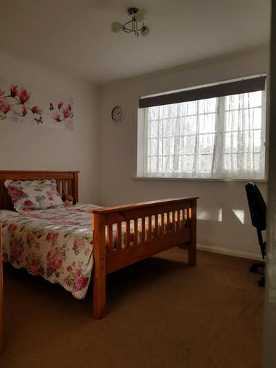 Room in Feltham  Main Photo