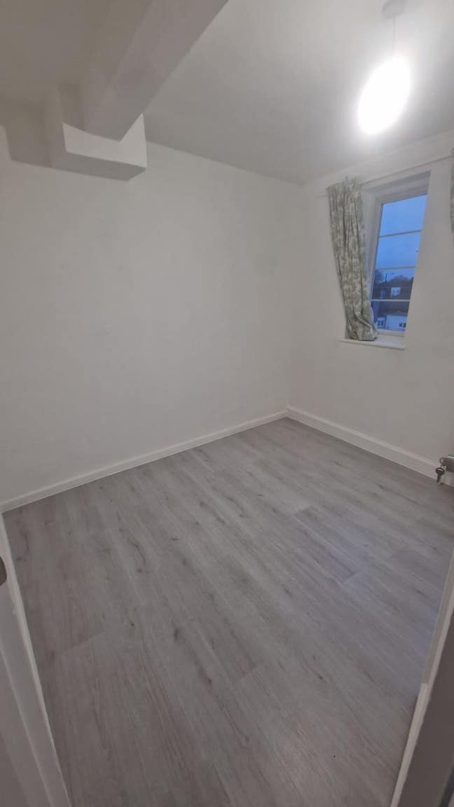 Lovely Refurbished House, 2 double rooms / 111NR Main Photo